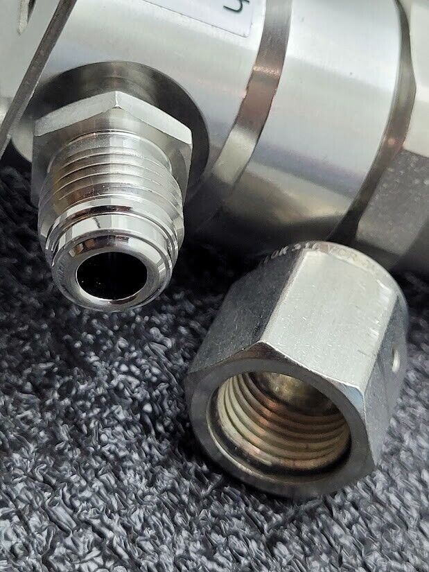 AP tech Pressure regulator APTech SL5202SM 2PW MV4 FV4 HF 1/4" VCR M-F