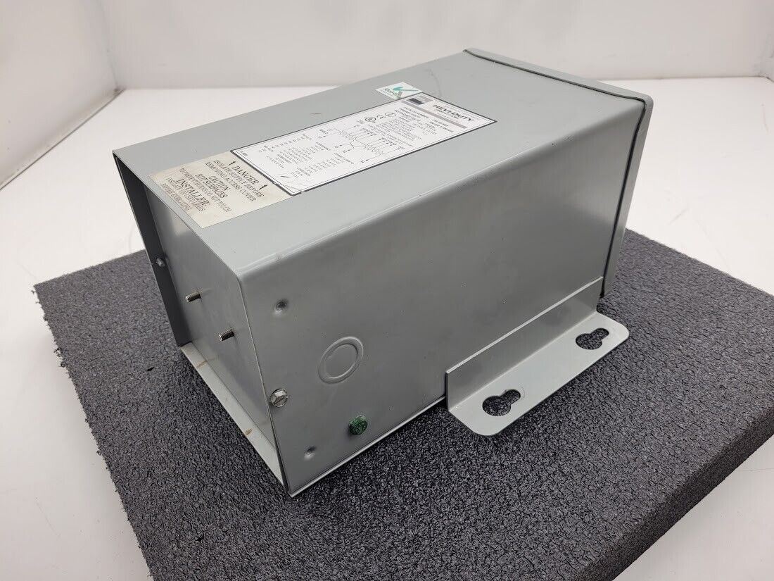 Emerson Hevi-Duty Transformer HS14F3BS 3kVA Pri: 190/220x380/440V Sec: 110/220