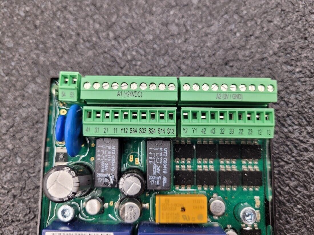 Schmersal Safety Relay Component SRB-PL4/SSO-24VDC DIN Rail Mount