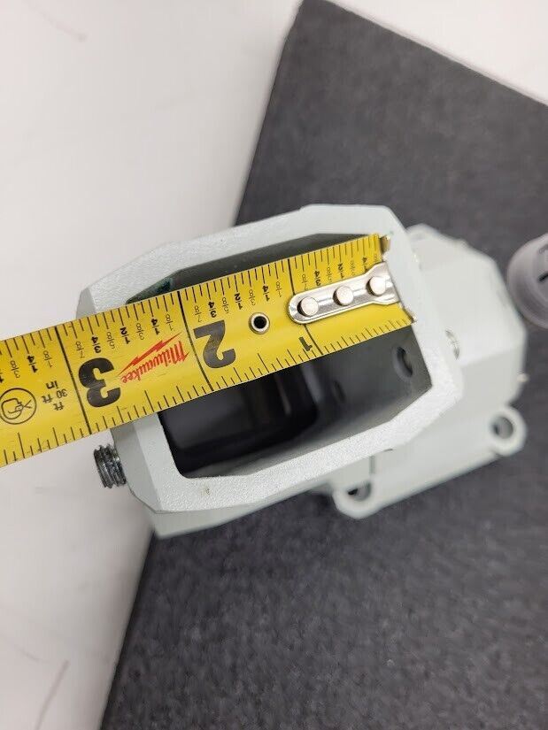 Hoffman NVent C-CS2WJHLG Horizontal Series 2 Pendant Arm Fits 45X60MM Tube