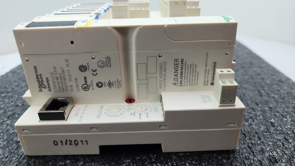 Schneider Telemecanique STBNIP2212 Ethernet MB NIM PLC Control Advantys Unit D