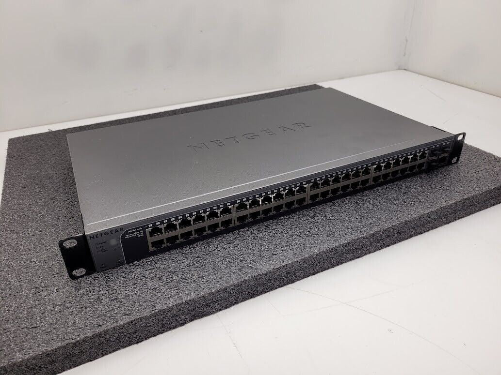 NetGear GS752TXS 52 Port Gigabit Ethernet Stackable Smart Switch 4 SFP+ 10G Port