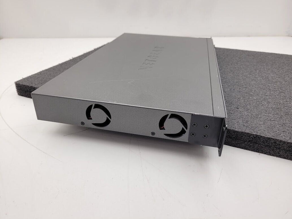 NetGear ProSafe GSM7224 V2  V2H1 24 Port Managed Network Switch Static Routing