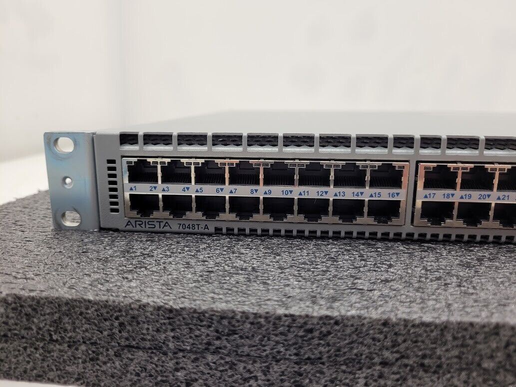 Arista DCS-7048T-A 48-Port 100/1000 RJ45 4x SFP+ 2x AC PSU R-F 7048 Switch