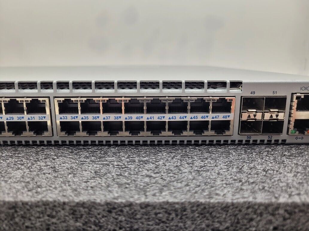 Arista DCS-7048T-A 48-Port 100/1000 RJ45 4x SFP+ 2x AC PSU R-F 7048 Switch