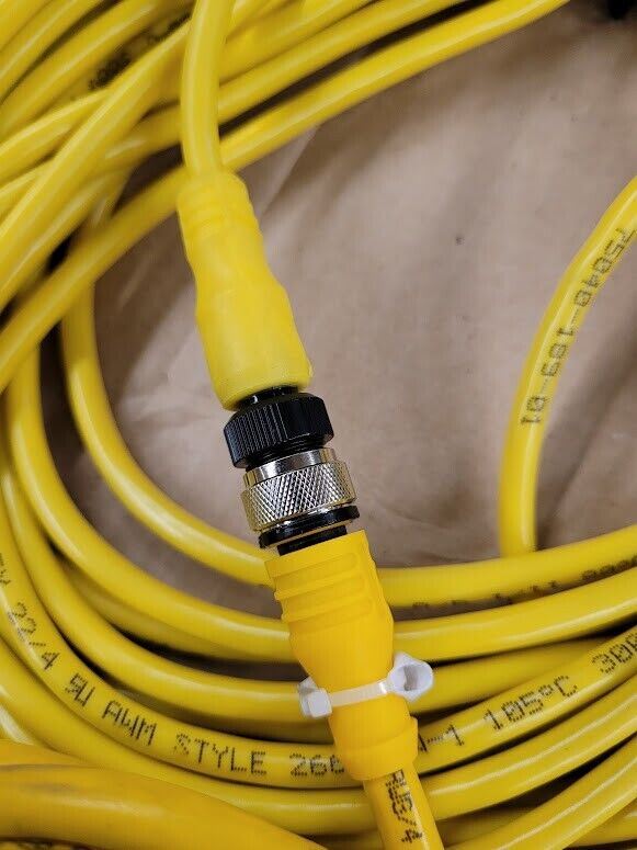 Allen-Bradley Guardmaster MatGuard Sensor Safety Mat 440F-M0930CYNN A 59" x 18"