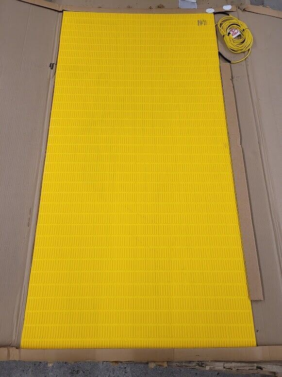 Allen-Bradley Guardmaster MatGuard Sensor Safety Mat 440F-M1836CYNN A 71" x 36"