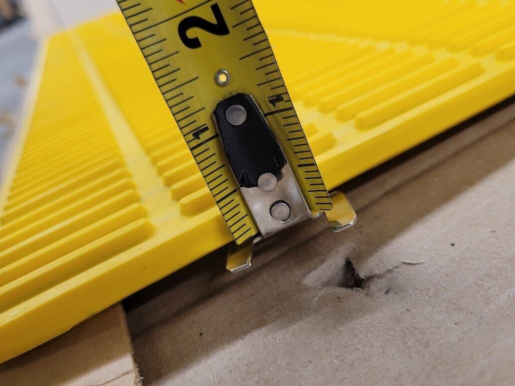 Allen-Bradley Guardmaster MatGuard Sensor Safety Mat 440F-M1836CYNN A 71" x 36"