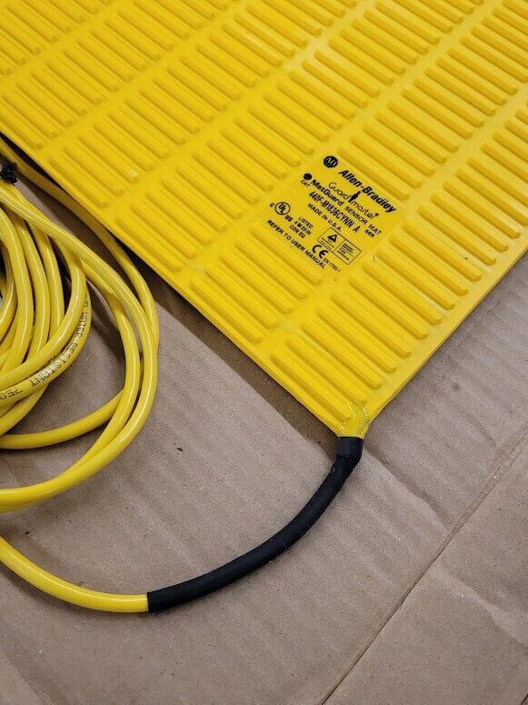 Allen-Bradley Guardmaster MatGuard Sensor Safety Mat 440F-M1836CYNN A 71" x 36"