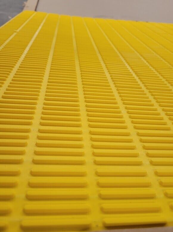 Allen-Bradley Guardmaster MatGuard Sensor Safety Mat 440F-M1836CYNN A 71" x 36"