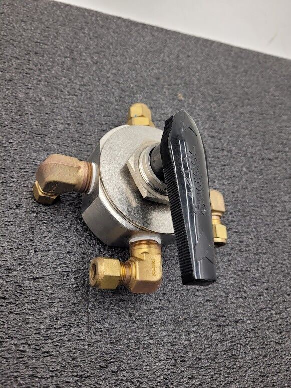 Swagelok SS-45YF8 316 SS Stainless 1-Piece 40 Series 4-Way Ball Valve 1500 PSI