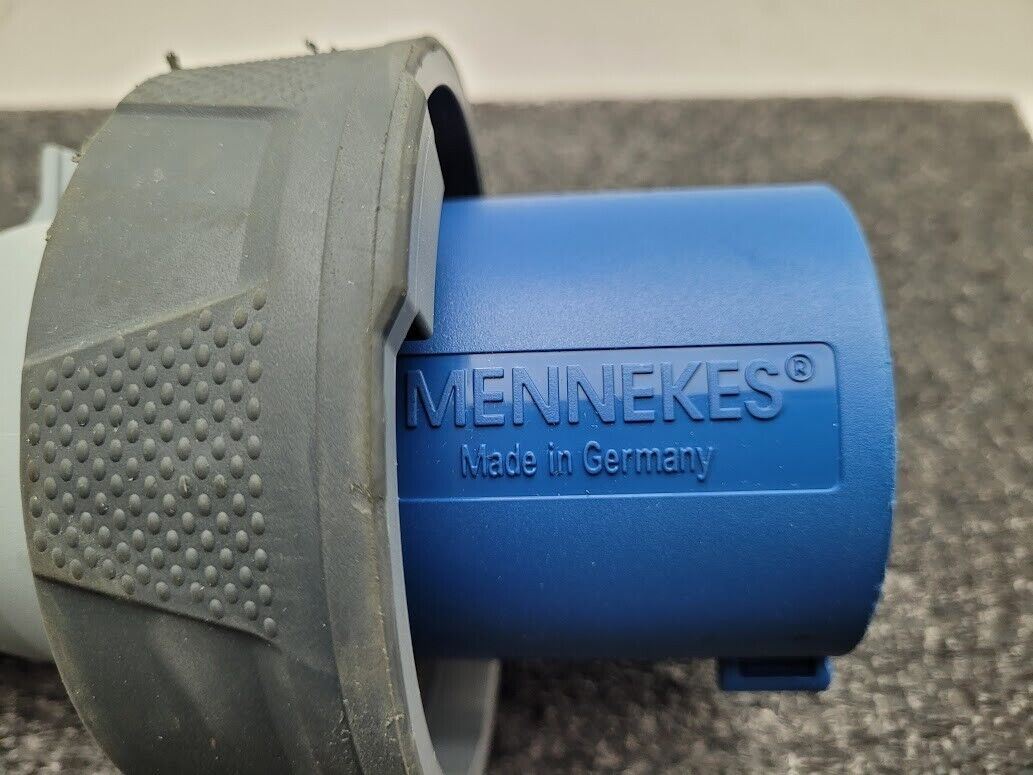 Mennekes PowerTOP Xtra Rugged ME 4 60 P 9 W Water Tight Plug ME460P9W Pin Sleeve