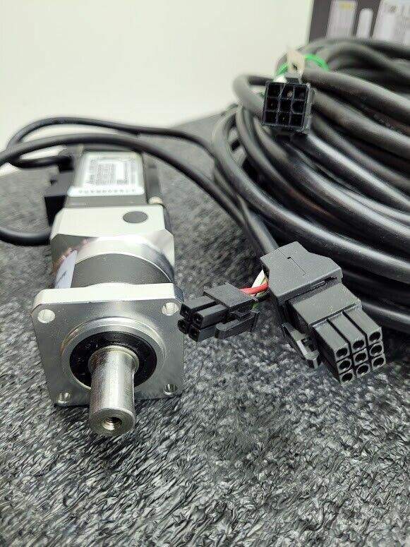 Delta ASD-B2-1021-B 220V 1-Phase Servo Drive 100W w/ Motor and Cables