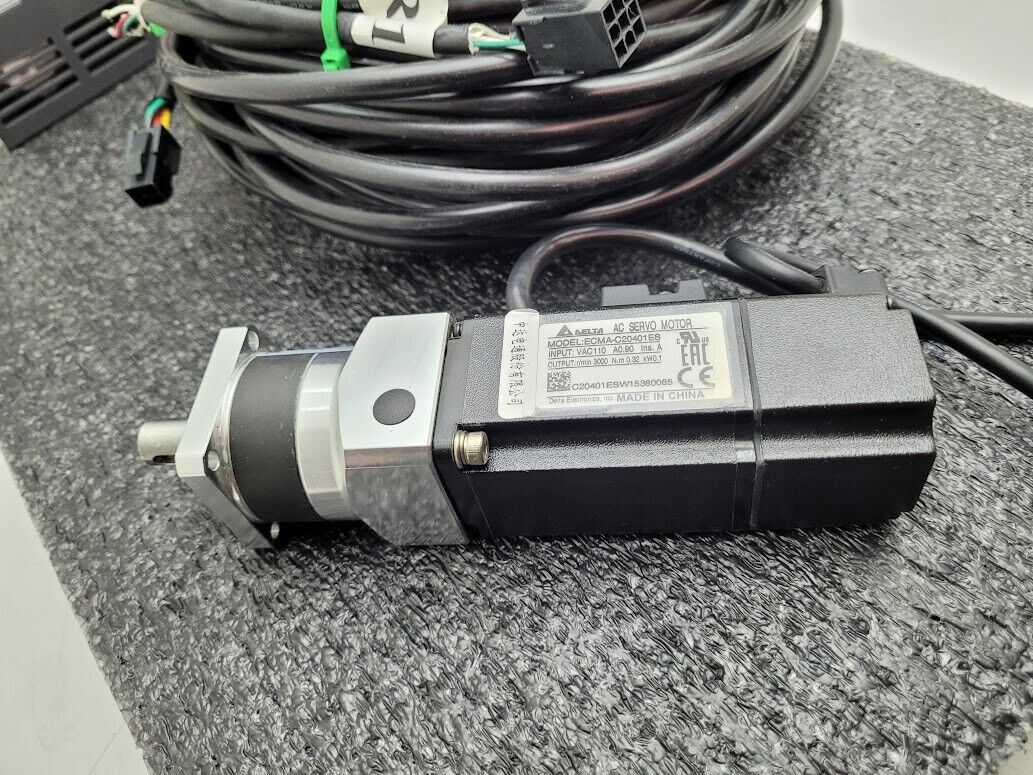 Delta ASD-B2-1021-B 220V 1-Phase Servo Drive 100W w/ Motor and Cables