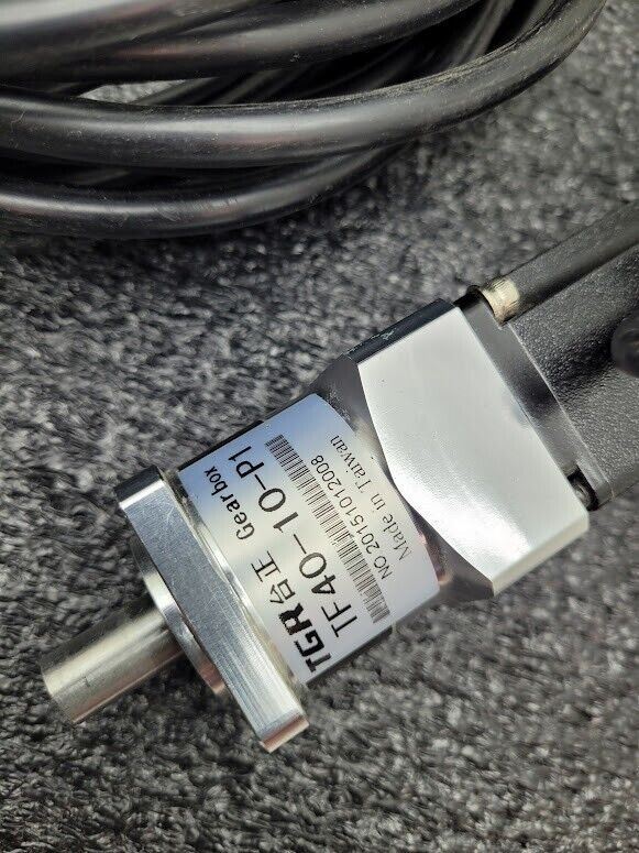 Delta ASD-B2-1021-B 220V 1-Phase Servo Drive 100W w/ Motor and Cables