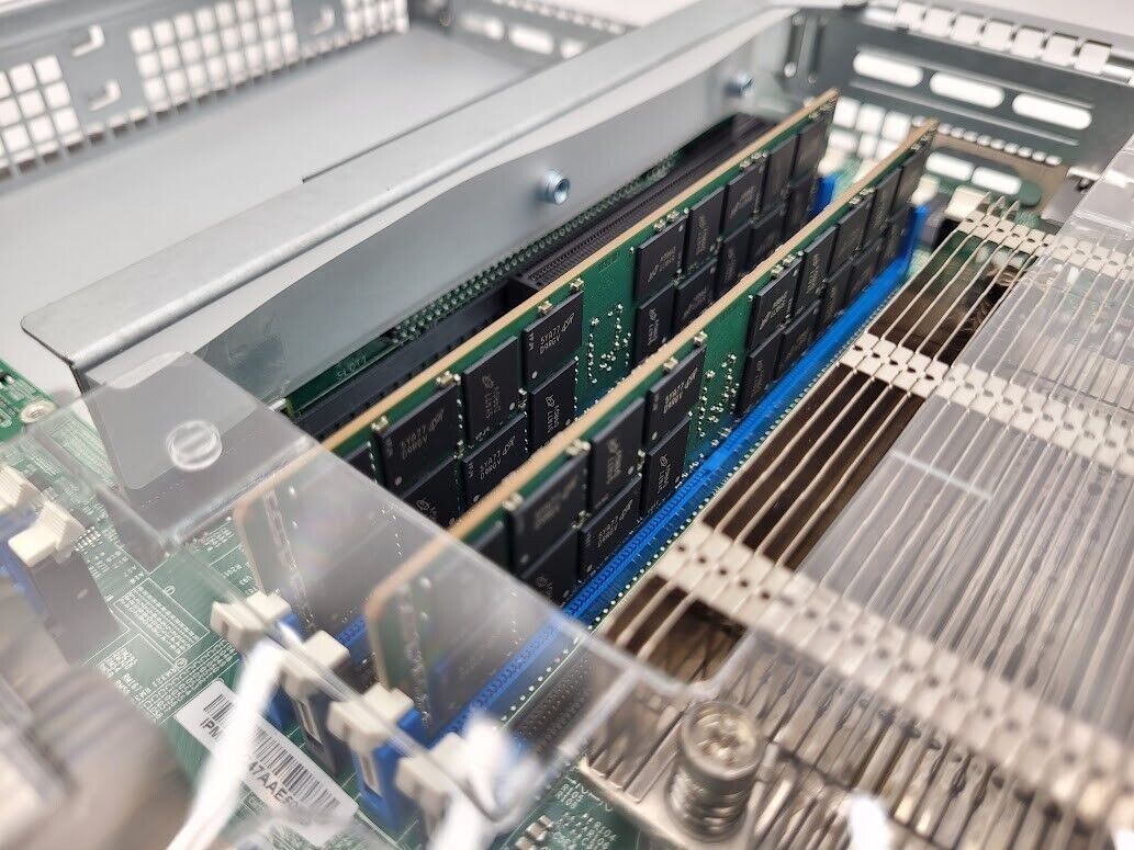 SuperMicro 4x LFF X10DRW-i 2x E5-2640v3 2.6Ghz 64GB Ram 1U Server