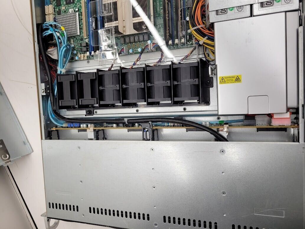 SuperMicro 4x LFF X10DRW-i 2x E5-2640v3 2.6Ghz 64GB Ram 1U Server