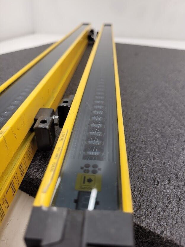 Sick C4000 Light Curtain Safety Screen Sensor 24VDC 0-19m Scanning Range 750mm H