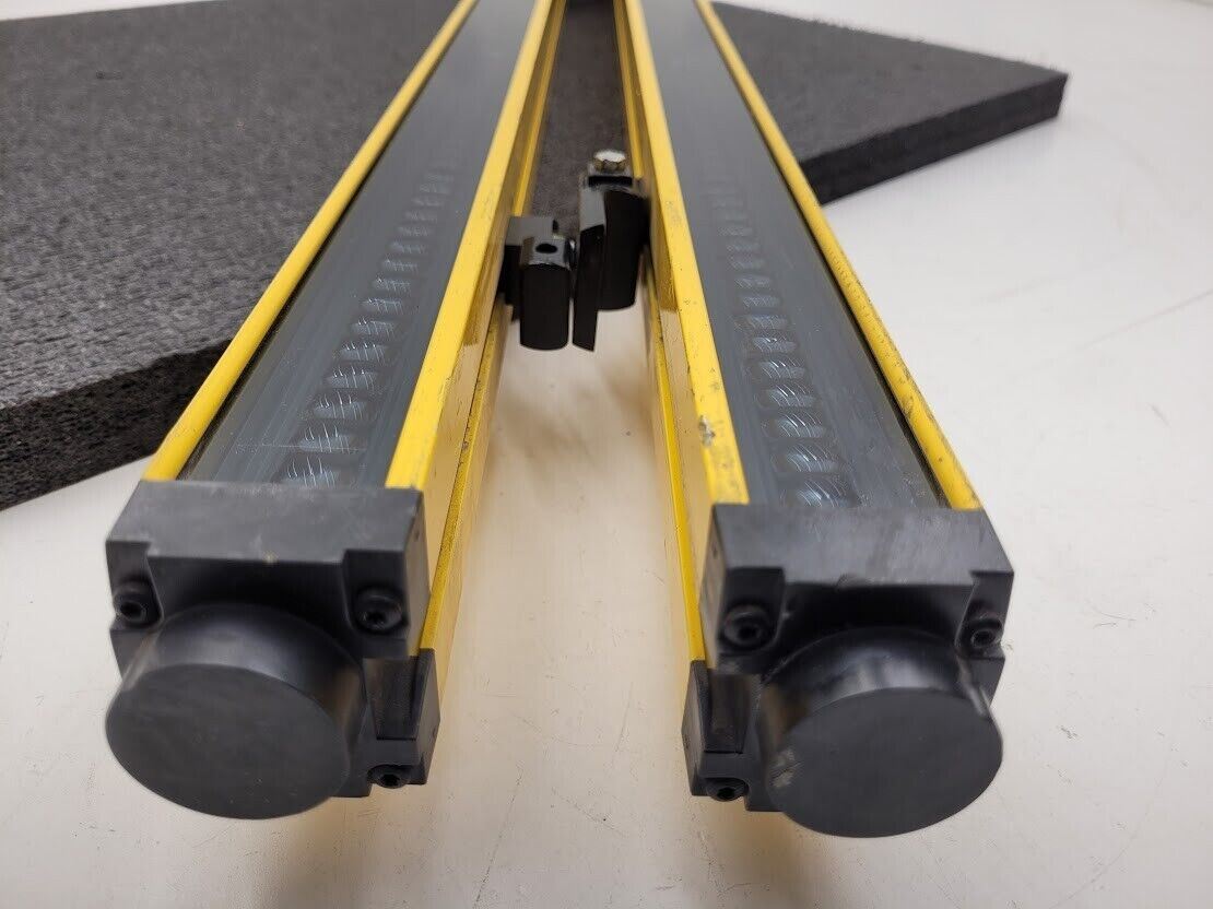 Sick C4000 Light Curtain Safety Screen Sensor 24VDC 0-19m Scanning Range 750mm H