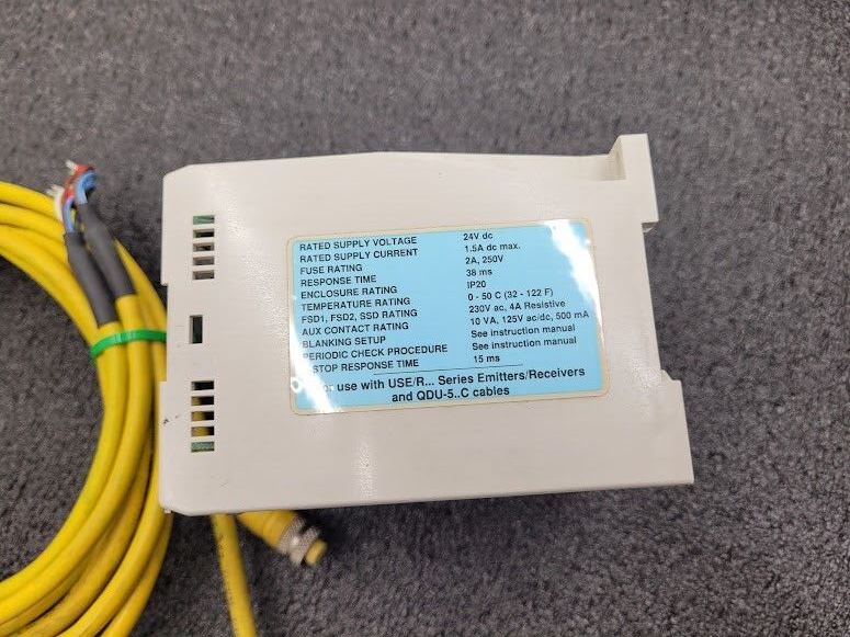 Banner USE2012NP2 & USR2012NP2 MICRO-SCREEN 20" Light Curtain Screen Tested "E"