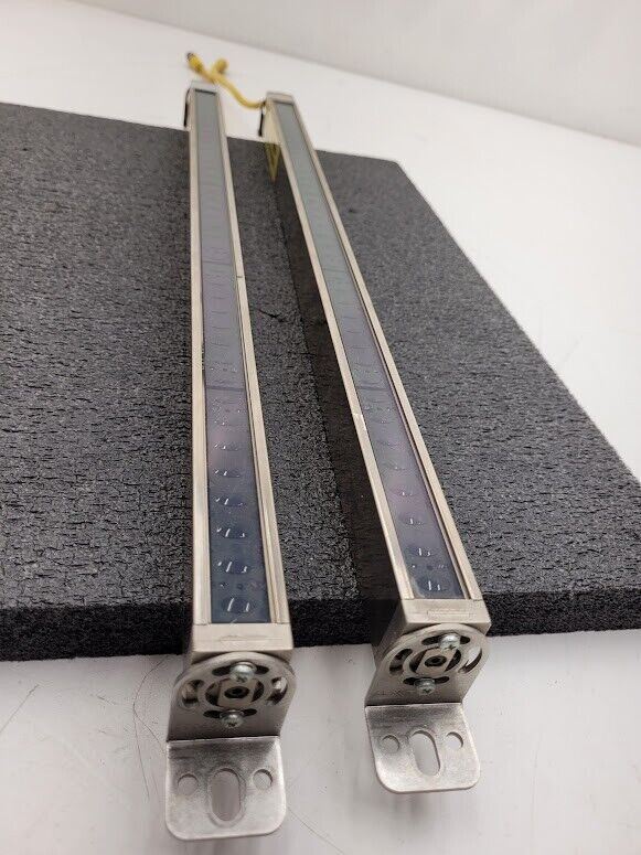 Banner USE2012NP2 & USR2012NP2 MICRO-SCREEN 20" Light Curtain Screen Tested "E"