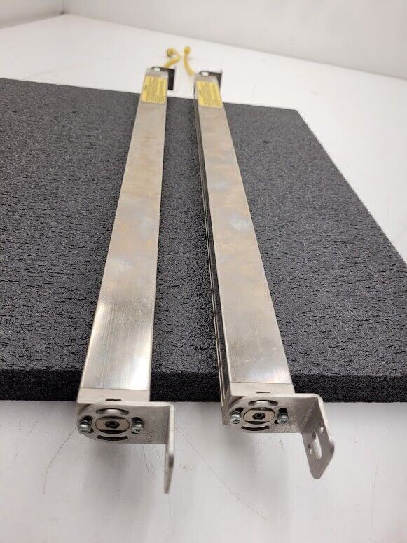 Banner USE2012NP2 & USR2012NP2 MICRO-SCREEN 20" Light Curtain Screen Tested "E"