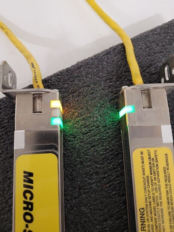 Banner USE2012NP2 & USR2012NP2 MICRO-SCREEN 20" Light Curtain Screen Tested "E"