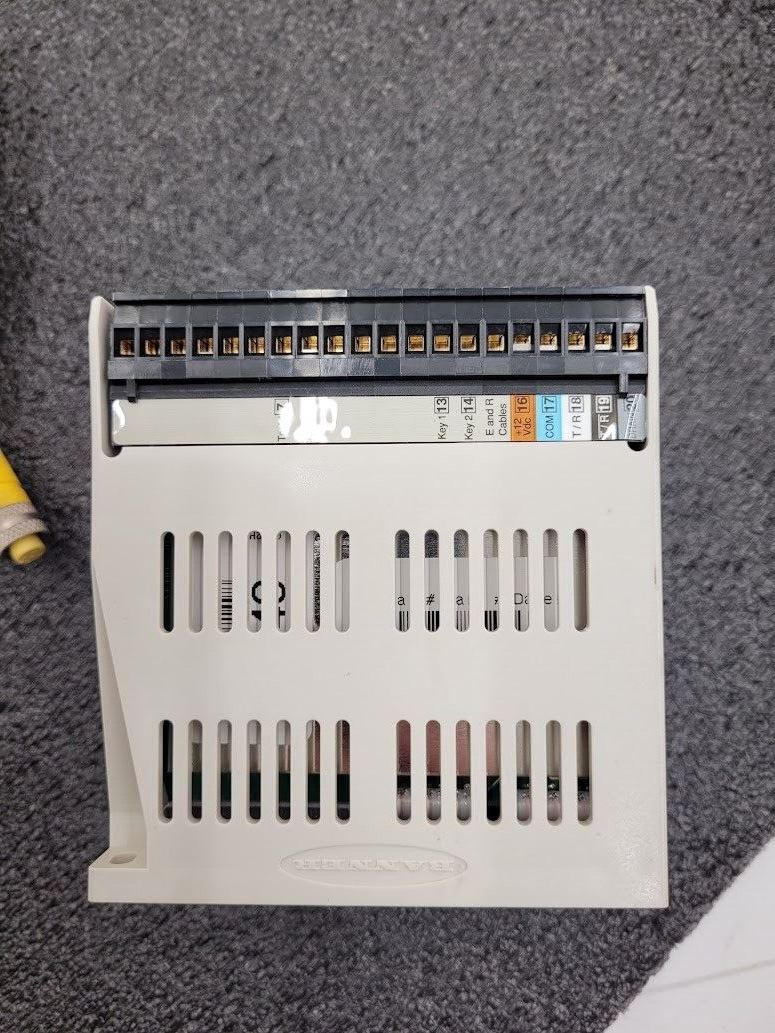 Banner USE2012NP2 & USR2012NP2 MICRO-SCREEN 20" Light Curtain Screen Tested "E"