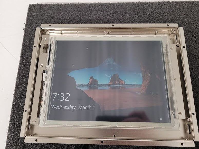 Advantech 10.4in LCD Industrial Monitor SVGA VGA I/F Touch Screen Open Frame LCD