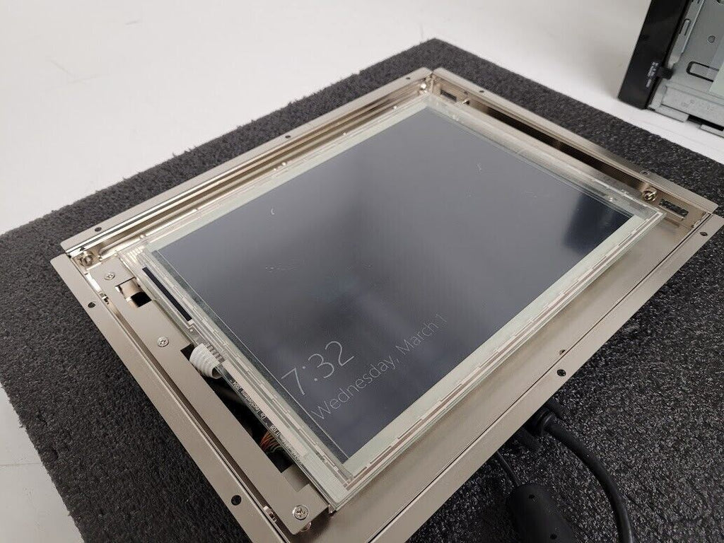 Advantech 10.4in LCD Industrial Monitor SVGA VGA I/F Touch Screen Open Frame LCD