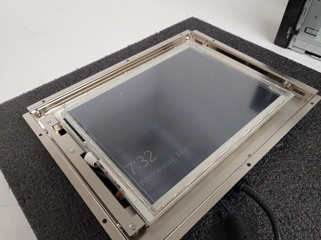 Advantech 10.4in LCD Industrial Monitor SVGA VGA I/F Touch Screen Open Frame LCD