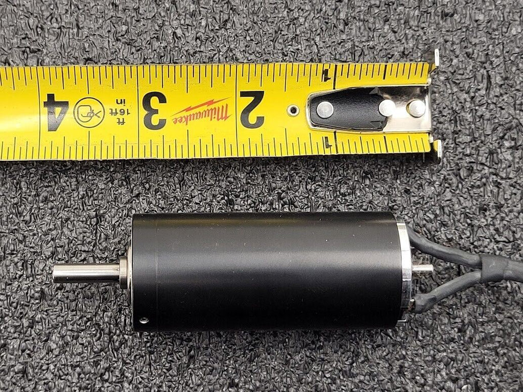 Maxon DC Motor 268214 RE 30 Ø30 mm Graphite Brushes 60 Watt 9100RPM 24VDC