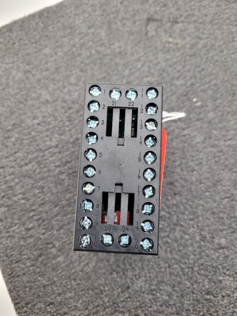 Watlow 982C-20CC-JRGR Microprocessor Based Ramping Controller Parts/Repair