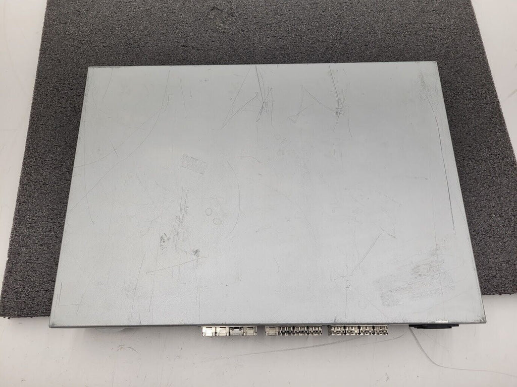 NA-360-0008 Brocade 300 SAN Switch 8GB X 24 Active Ports 80-1001586-09