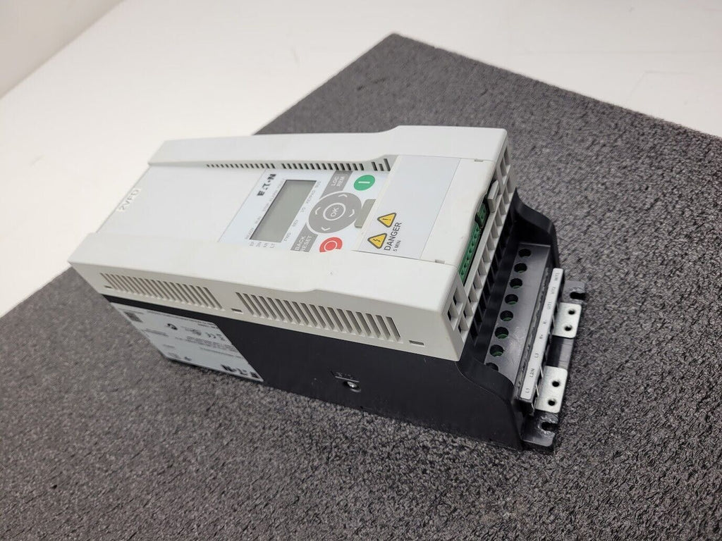 Eaton M-Max MMX34AA014F0-0 Micro VFD AC  Drive inverter 7.5kW:400V 10HP:480V