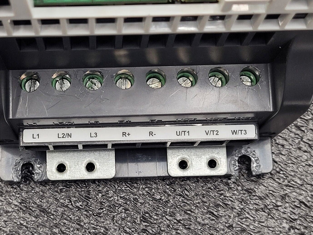 Eaton M-Max MMX34AA014F0-0 Micro VFD AC  Drive inverter 7.5kW:400V 10HP:480V