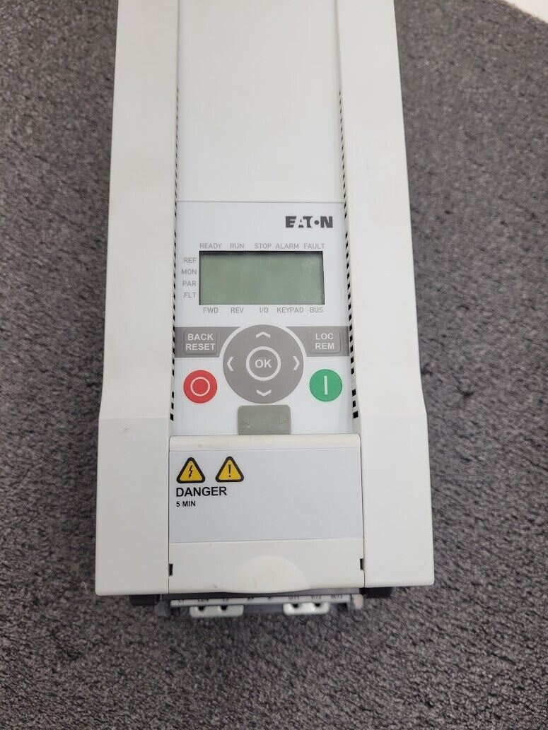 Eaton M-Max MMX34AA014F0-0 Micro VFD AC  Drive inverter 7.5kW:400V 10HP:480V