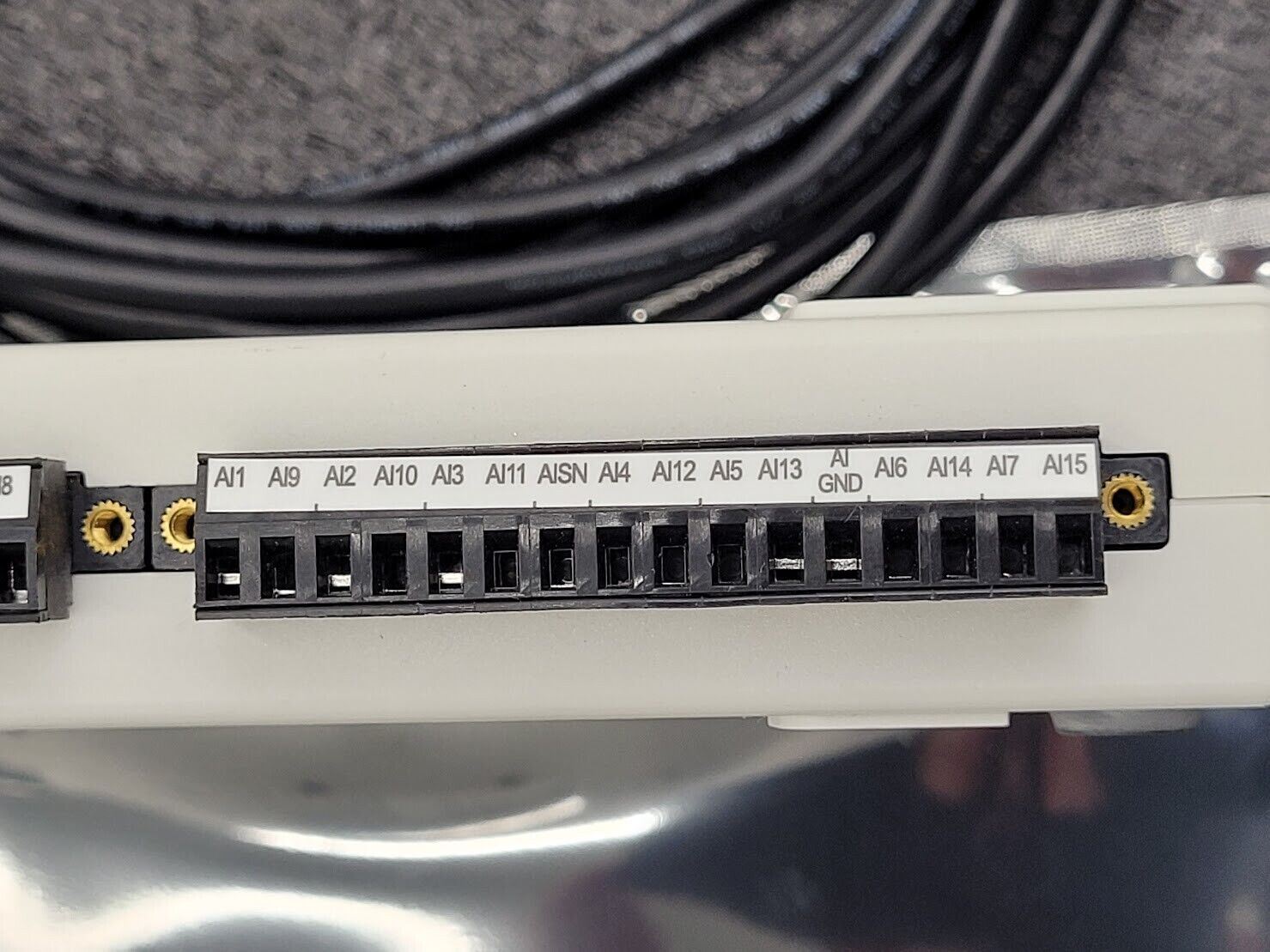 NI USB-6218 Multifunction I/O Device w/ Analog Input  32-Input 16-Bit 250 kS/s