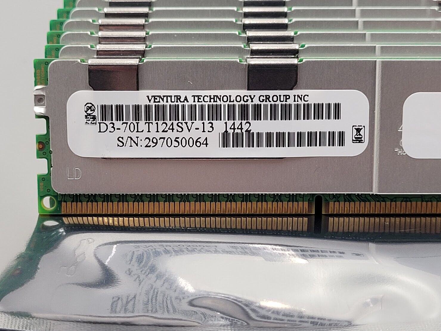 512GB Lot of 16x DDR3 32GB ECC Ventura D3-70LT124SV-13 4Rx4 PC3-14900L Ram