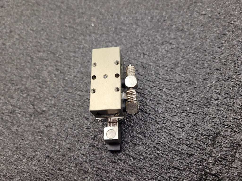 Destaco Robohand RPLC-1M-V 2 Jaw Parallel Pnumatic Gripper 1/4" Stroke