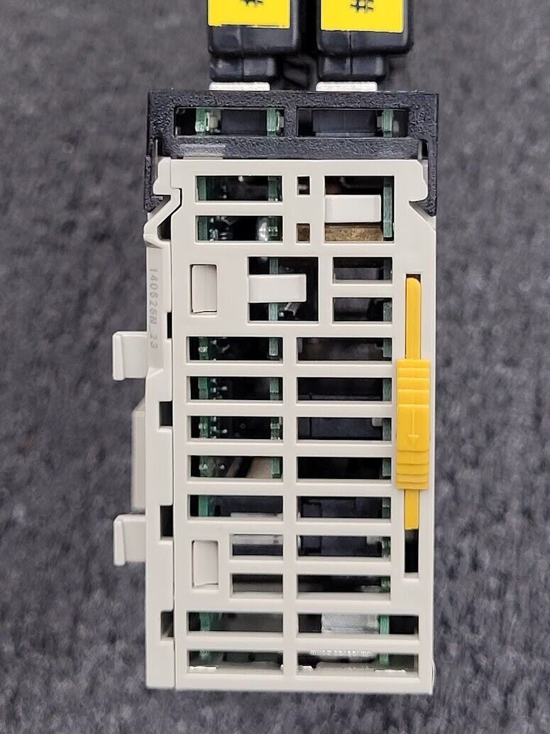 Omron CJ1W-NC433 NC Unit w/ IOLink Terminal Connector Breakout TC-40F