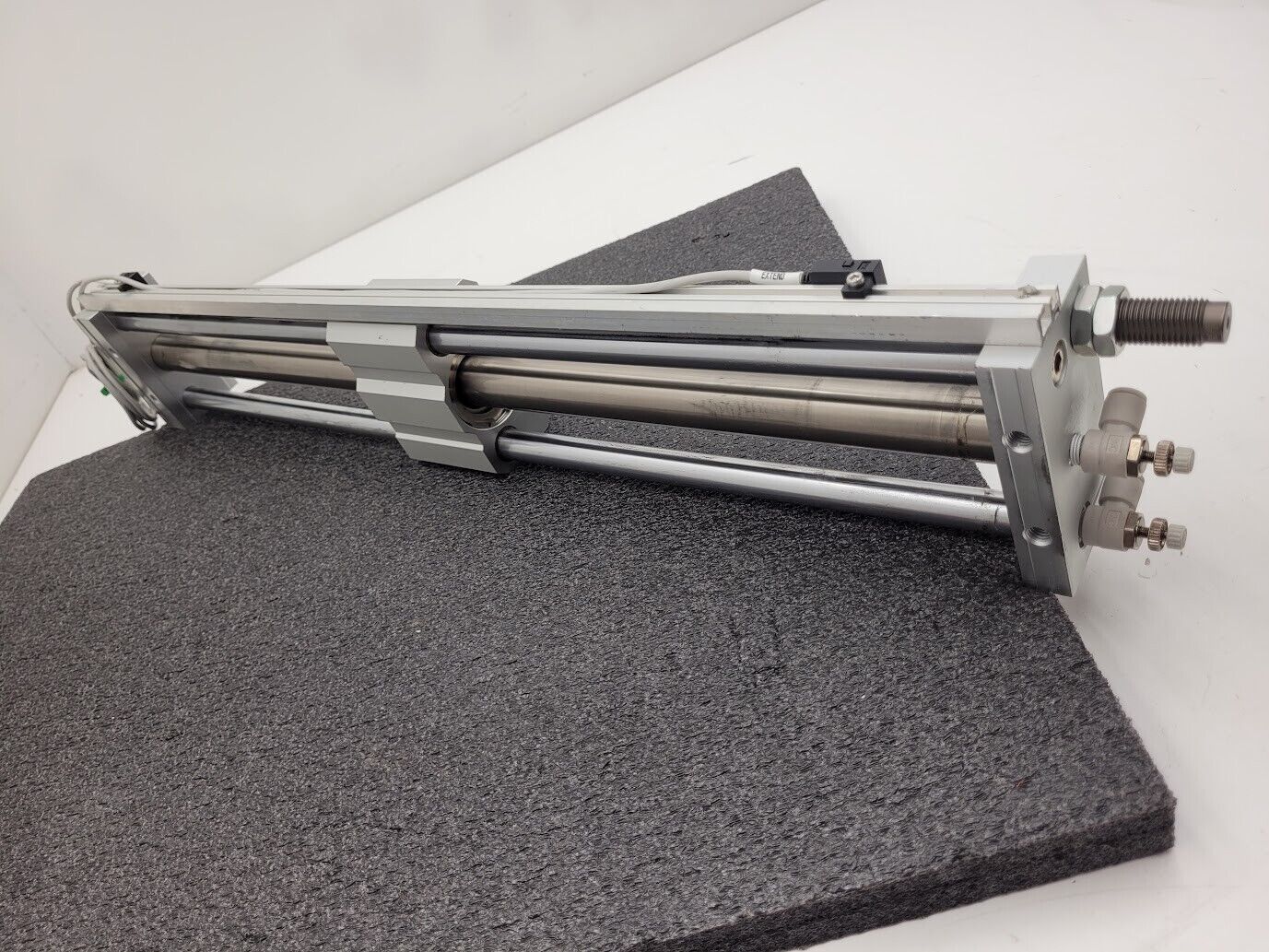 SMC CDY1S25H-510B 100PSI Linear Slide Guide Cylinder w/ D-F79 Sensors, Stops