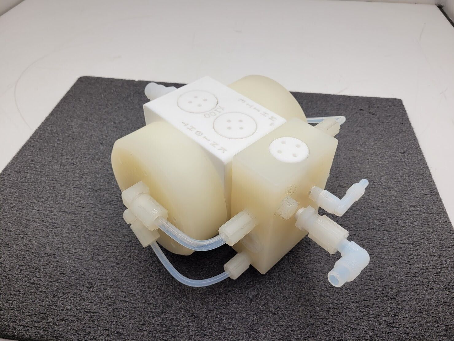 White Knight X100 Pneumatic Air Operated High Purity Chemical Diaphragm Pump