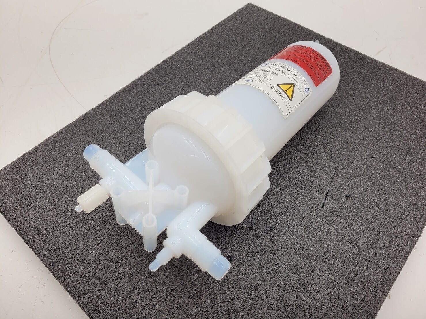 PALL MEGAPLAST G2 PFGF1F13H1 High Purity Fluid Filter Housing