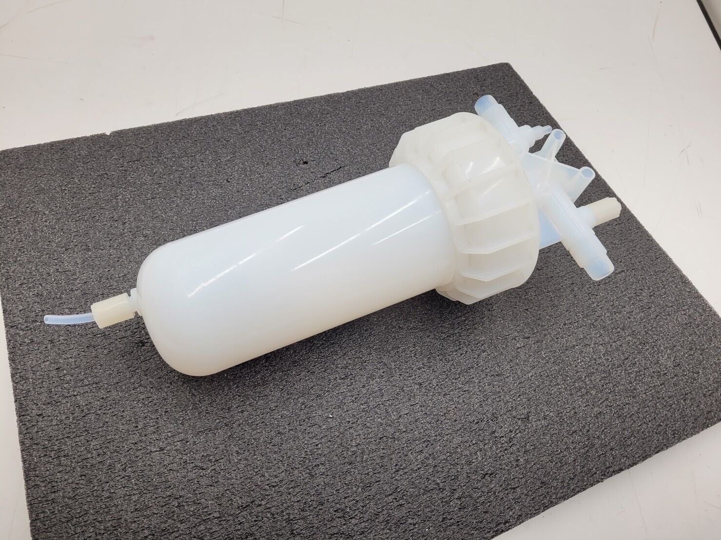 PALL MEGAPLAST G2 PFGF1F13H1 High Purity Fluid Filter Housing