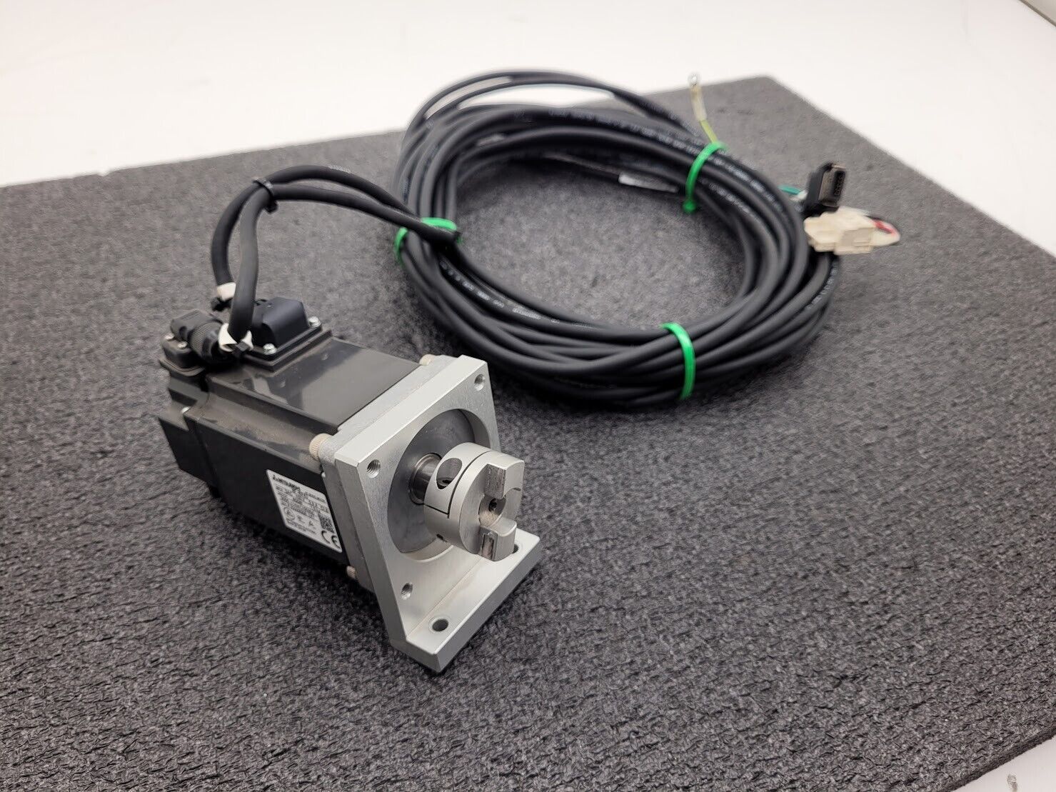 Mitsubishi 400W Servo Drive Amplifier HF-KP43 + MR-J3-40A 400W Servo Motor