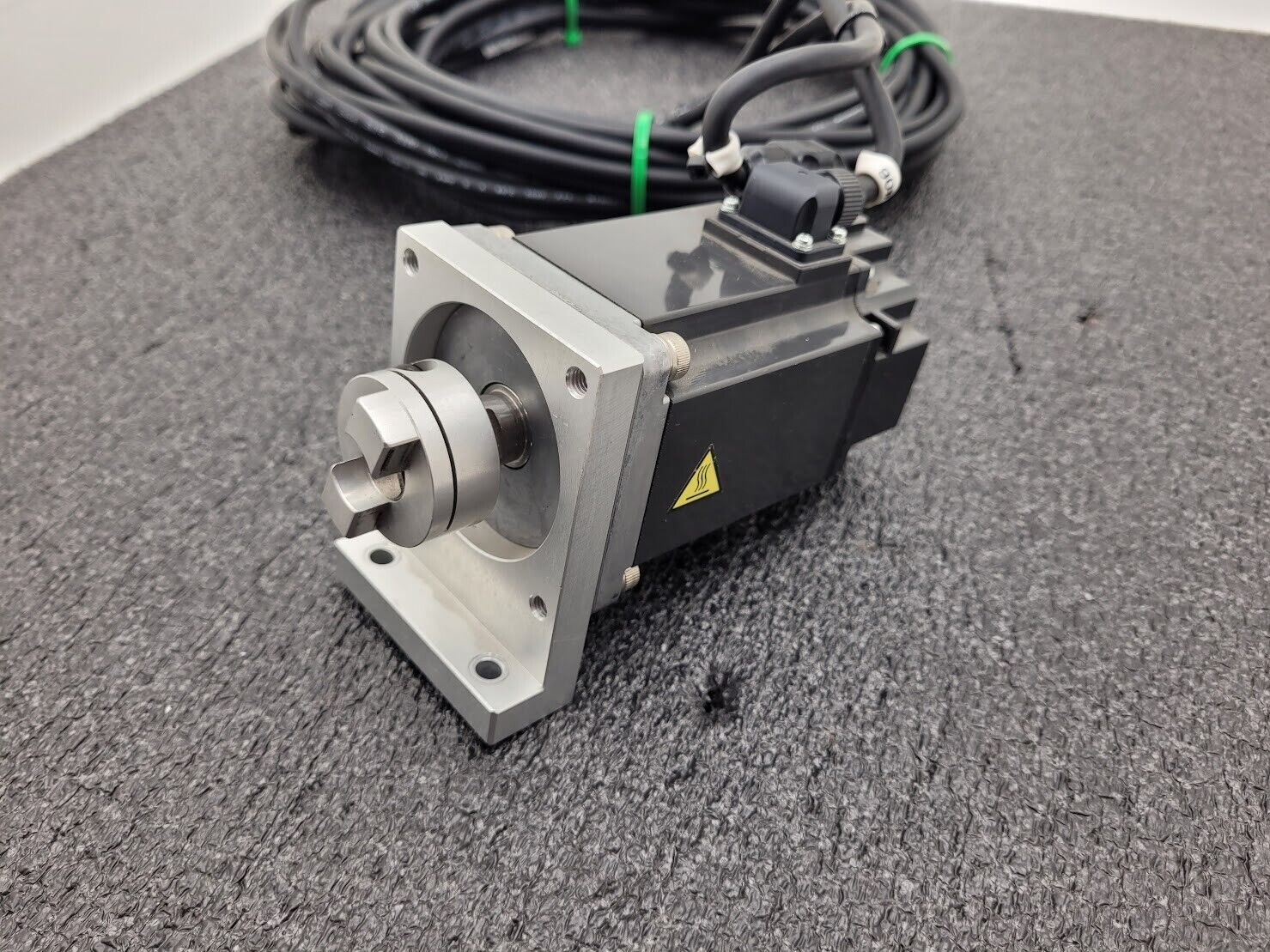 Mitsubishi 400W Servo Drive Amplifier HF-KP43 + MR-J3-40A 400W Servo Motor