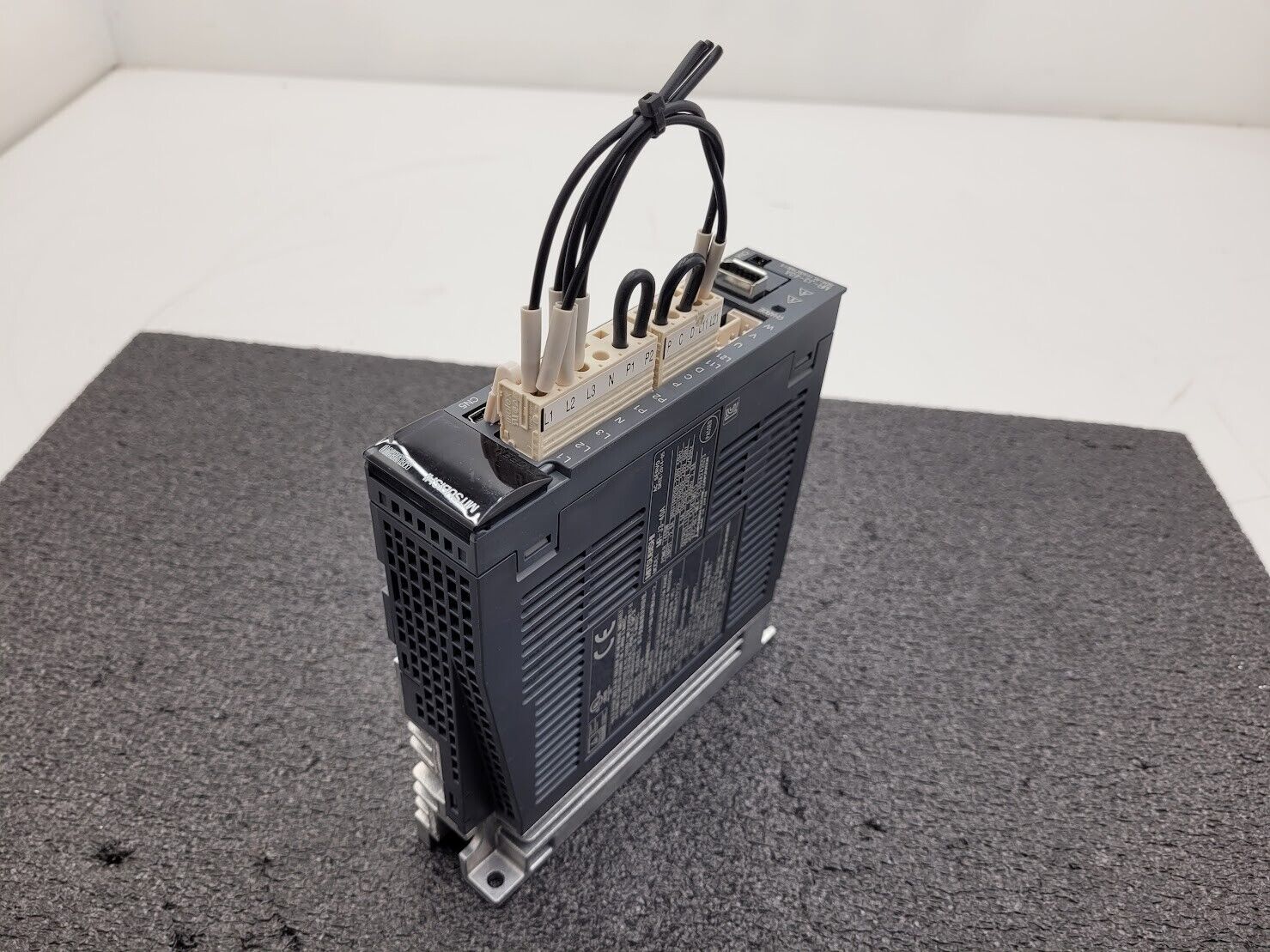 Mitsubishi 400W Servo Drive Amplifier HF-KP43 + MR-J3-40A 400W Servo Motor