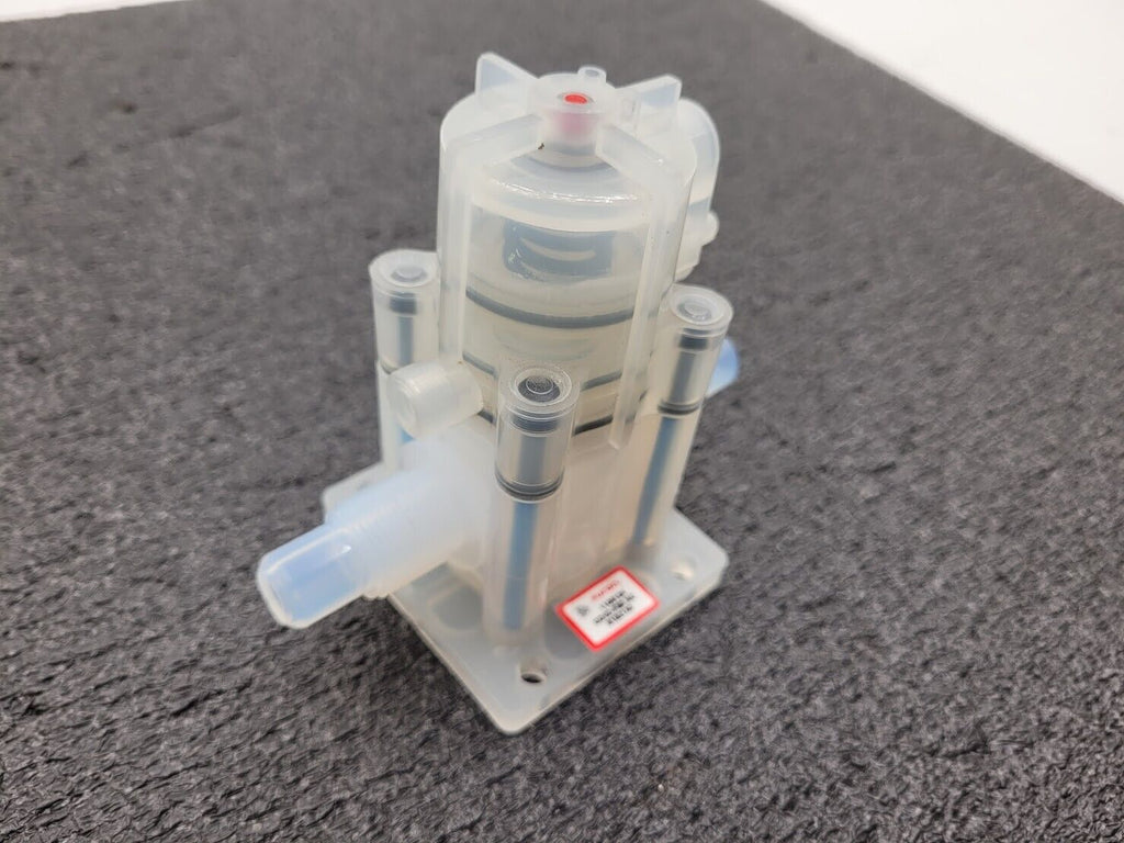 AMAT Furon High Purity Valve 1106124 CVD2-F88 NC 1/2"  Pneumatically Actuated