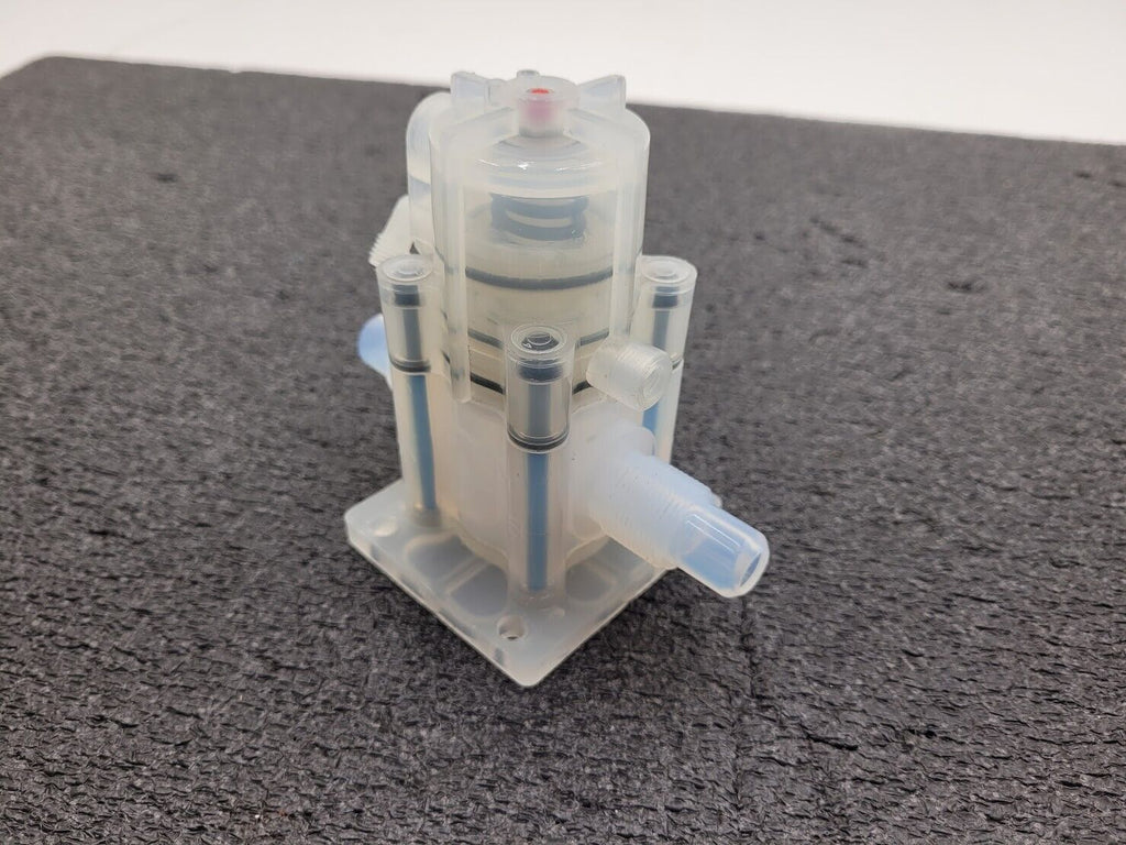 AMAT Furon High Purity Valve 1106124 CVD2-F88 NC 1/2"  Pneumatically Actuated